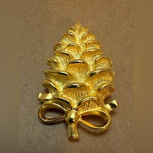 Vintage Paquette Pinecone Pin/Brooch